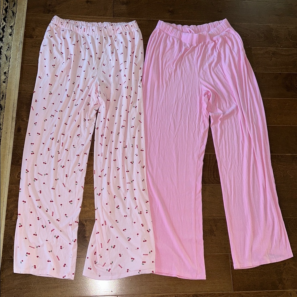 SKIMS SOFT LOUNGE SLEEP PANT BUNDLE CHERRY BLOSSOM PRINT + BUBBLE GUM MEDIUM